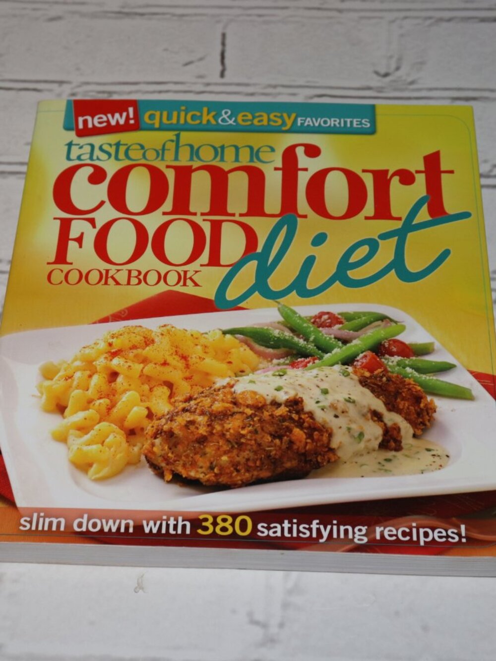 🍽️ Taste of Home: Comfort Food Diet Cookbook · Paperback